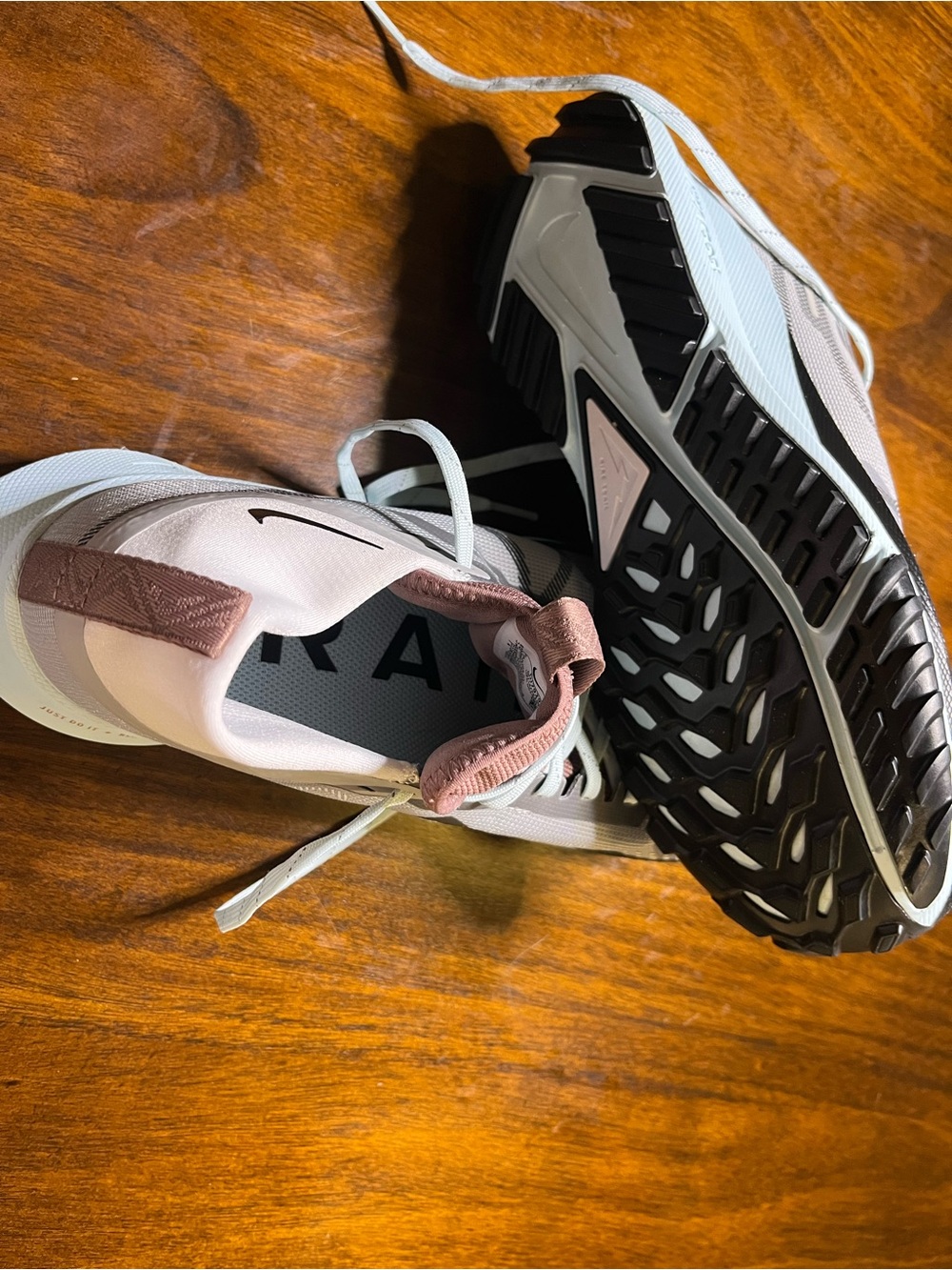 Nike Women's GORE TEX - Picture 4 of 8